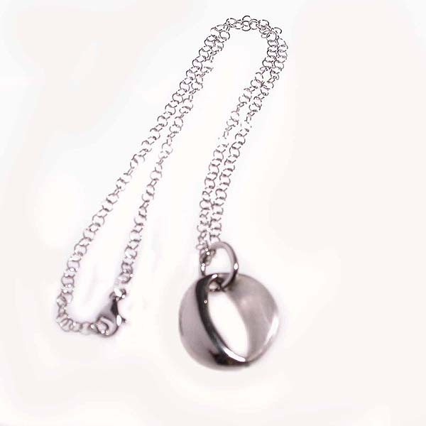 Two-tone rhodium pendant and necklace in 925/1000 silver