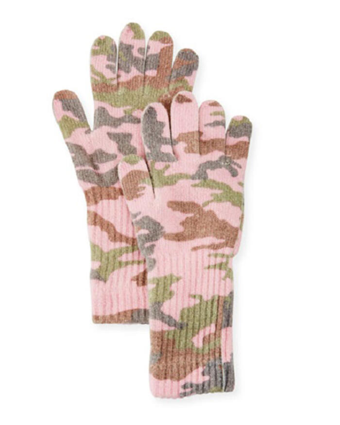 15 19 CAMO Pink Camo Knit Front